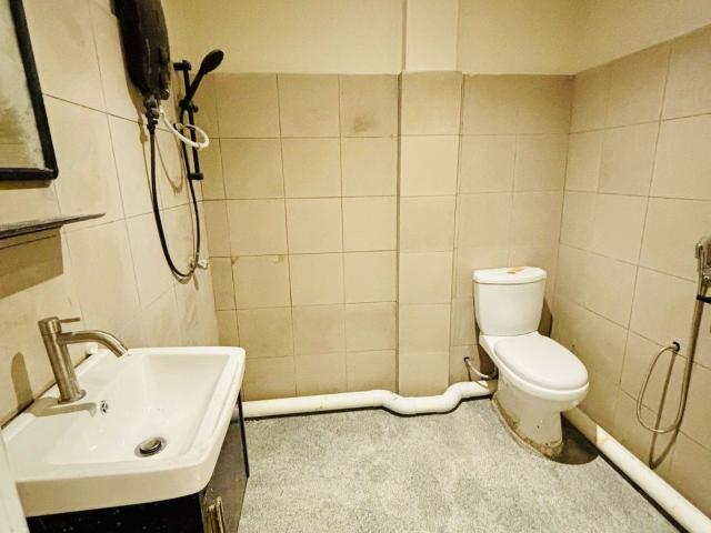 ZERO DEPOSIT Comfy Room + Private Toilet Rent near Berjaya Times Square