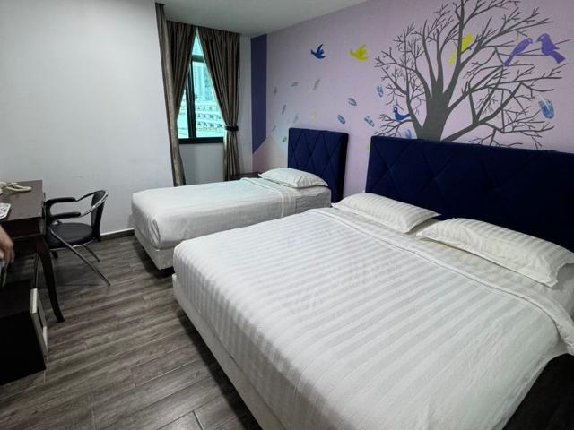 Zero Deposit acceptable Cozy & Nice Private Room Walking Distance To Kastam CIQ JB ️