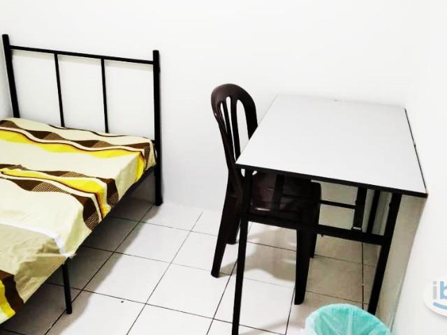 Zero deposit kajang fully furnish Single Room at Kajang, Selangor free wifi