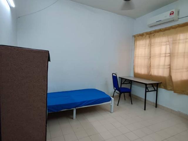 [Zero Deposit]❗️HOME FEEL UNIT ❗️ Middle Room for rent at Kota Damansara! ️