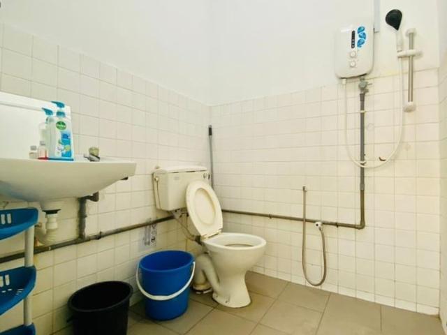 Zero Deposit Only. Middle Room SS2 PJ