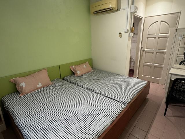 ZERO Deposit ️Limited Master Room with Balcony and Private Bathroom5 mins walk to Monorail Chow Kit, Tunku Azizah Hos