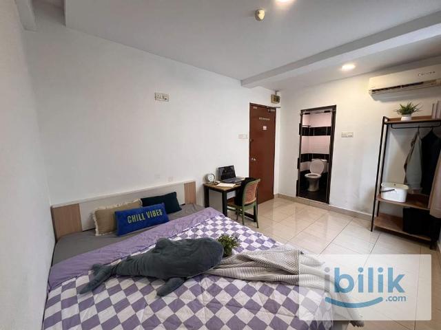ZERO DEPOSIT⚡LIMITED SERI KEMBANGAN QUEEN SIZE BED ROOM WITH PRIVATE BATHROOM⚡FULLY FURNISHERMOVE IN IMMEDIATELY