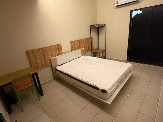 ZERO DEPOSIT⚡LIMITED SS15 QUEEN SIZE BED ROOM WITH PRIVATE BATHROOM⚡FULLY FURNISHERMOVE IN IMMEDIATELY