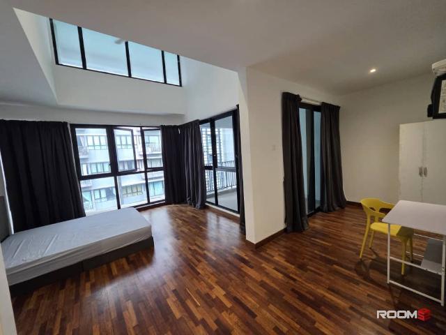 Zero Deposit Master Room @ I Residences i City |Walk to Central i City Mall ️