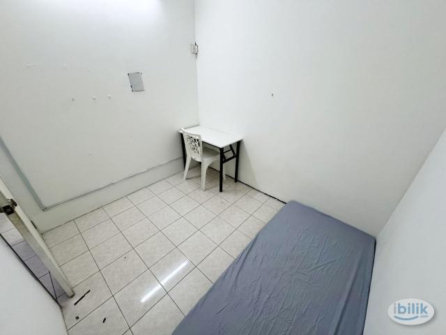 Zero Deposit,Setia Alam,Single Room at Setia Impian, Setia Alam, Nearby >> Setia City Mall️