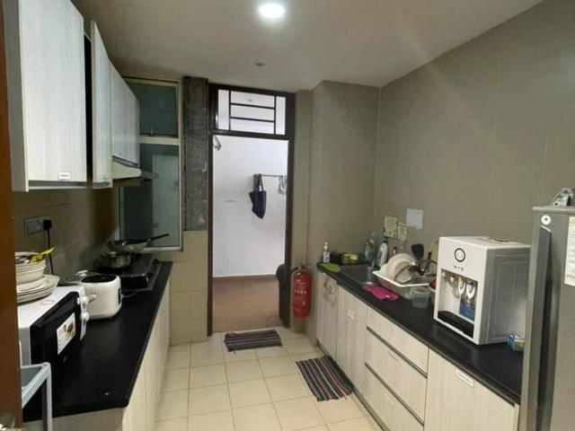 Zero Deposit Single Room at Taragon Puteri YKS near to Bukit Bintang & KLCC