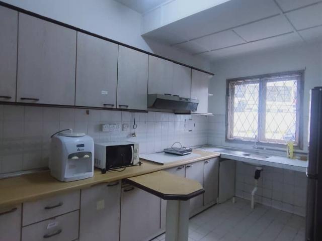Zero deposit single room at usj 20, uep subang jaya