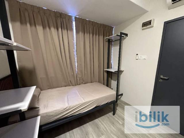 [Zero Deposit ] Subang Single Room | Fully Furnished | Near LRT | Wifi And Aircond Available