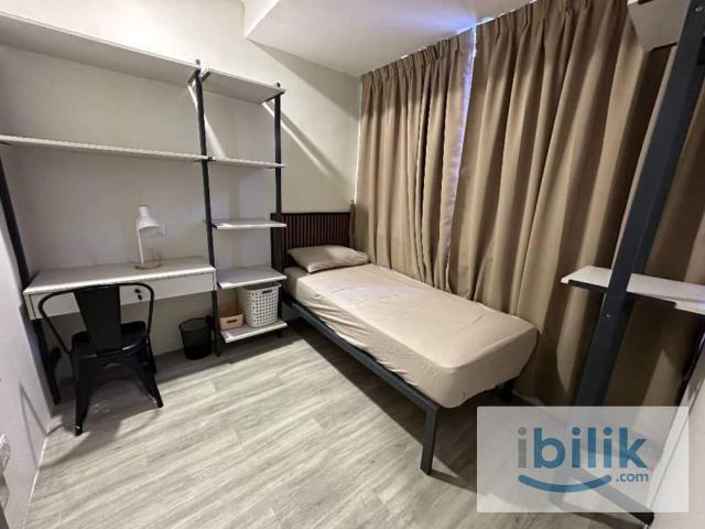 [ Zero Deposit ] Subang Single Room | Fully Furnished | Near LRT | Wifi And Aircond Available