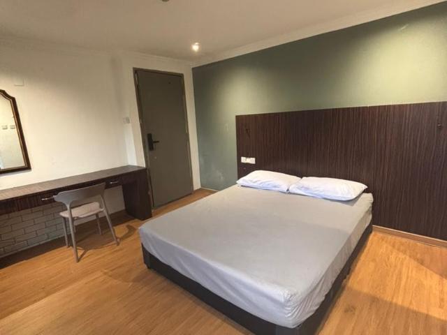 Zero Deposit walking distance to monorail 5 mins walk to Sunway Putra Mall