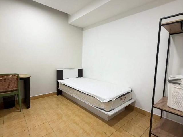 Zero deposit > UPM Serdang Single Room With Private Bathroom For Rent, Near MRT Serdang Jaya, Move In Ready