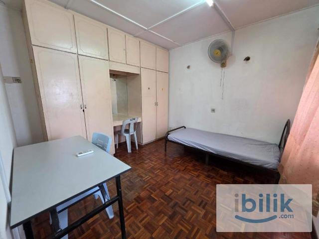 ZERO DEPOSIT/Medium Room for Rent –@Sri Petaling, Kuala Lumpur