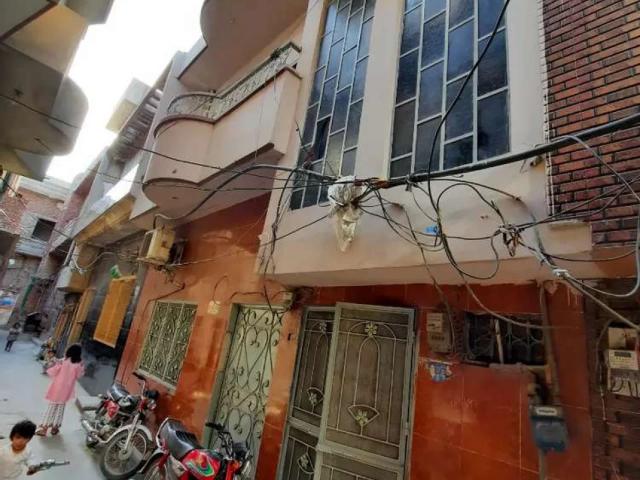 Zero point near elite college 3 /8 marla house for urgent sale Gujranwala ID 24302