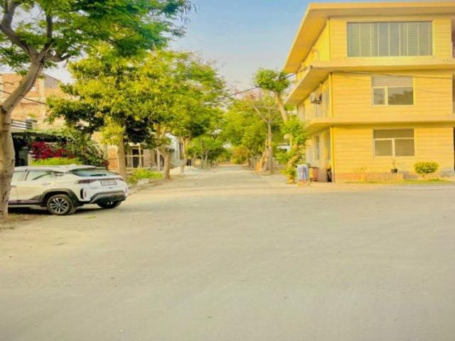 Zestha Bhagirath Vihar Residency 124 Sq. Yd. Plot in Sector 27 Yamuna Expressway Greater Noida Listing ID: #10251