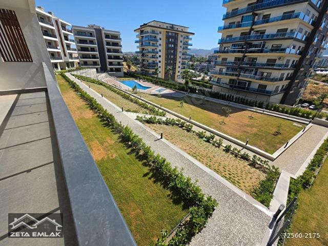 Zeta'dan Gaziemir Site İçi Sıfır Havuz Cepheli 3+1 Dubleks Daire