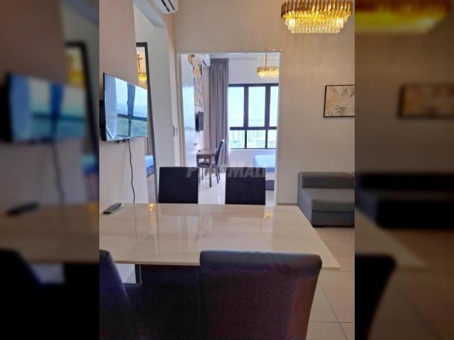 Zetro Serviced Residence, 16 Sierra Puchong 1 min drive to MRT Station