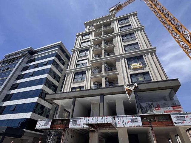 ZEYTİNBURNU AVRASYA HASTANESİ YANI KİRALIK KÖŞE SIFIR DÜKKAN