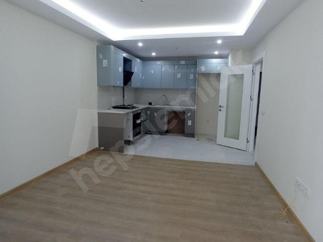 ZEYTİNBURNUN DA SİTE İÇİNDE KİRALIK 2+1, 6. KAT DAİRE