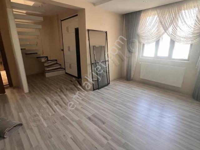 Zeytinköy Basmasanayi Bölgesinde 2+1 Dubleks Kiralık Daire
