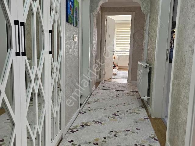 Zeytinköy Mahallesi 3+1 Satılık Daire Ara Kat