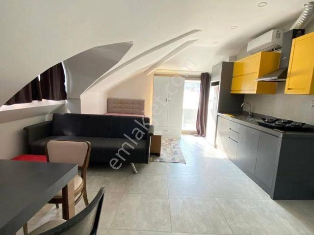 Zeytinköyde Hesaplı Balkonlu 1 Yaşında Apart