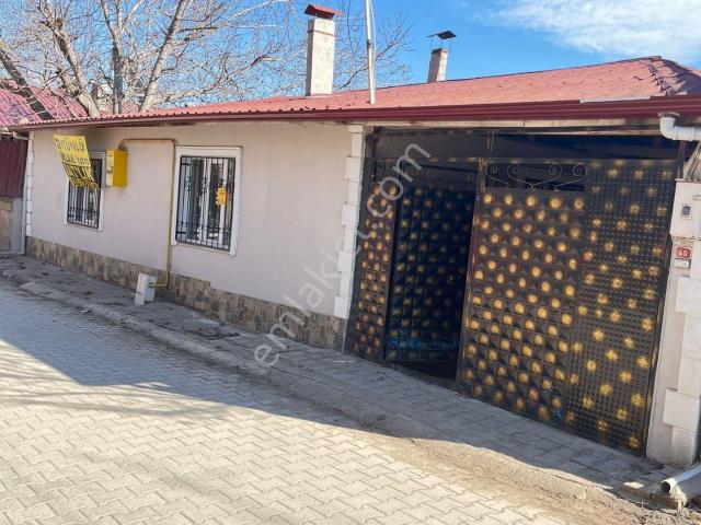 Zeytünlü Emlaktan Satılık Müstakil Bahçeli Ev