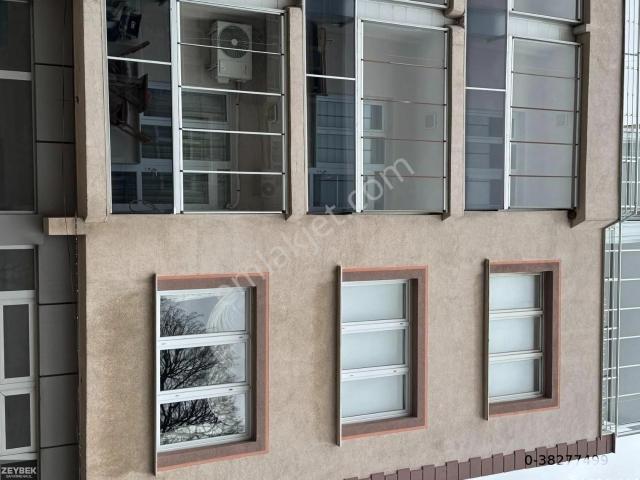 Zeybek Emlaktan Cadde Üstü 300 M2 Dubleks Dairemiz Satılık