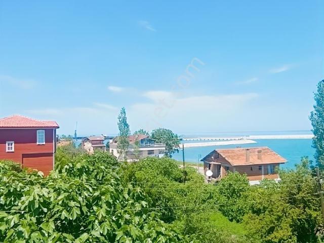 Zeybek*den Liman Manzarali Karadeniz Mah.2,5.katli Ev + Arsasi