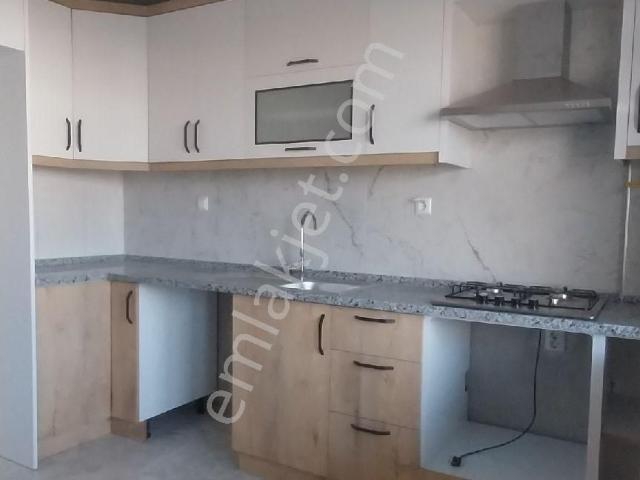Zeynep Gayrimenkulden Resadiye Mah.kiralık 2+1 Daire