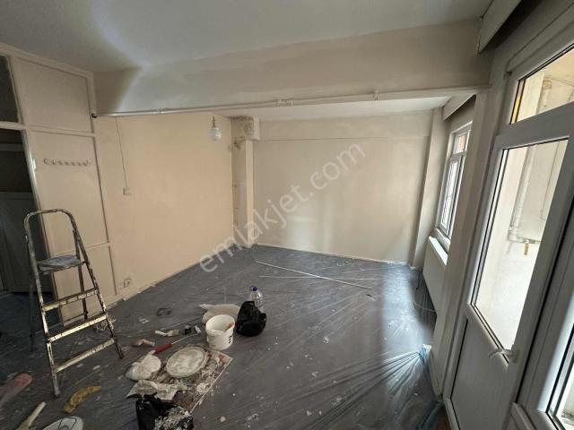 Zeynepkamil Mahallesinde 1.5 +1 Satılık Daire