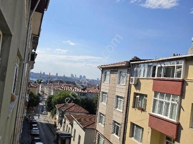 Zeynepkamile Yakın Kiralık 3+1 Kombili Daire 2.kat