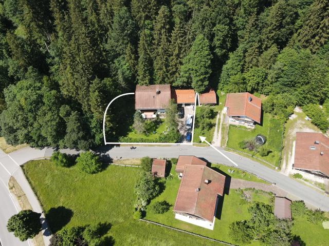 ZFH in sonniger Lage mit Bergblick zur Sanierung & Neugestaltung