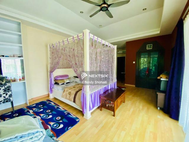 这间……老婆看了会点头 老公看了……开始拿计算器出来算月供️ #Skudai #TamanTeratai 单层廉价屋出售 靠近 Econsave 20×55【3房2厕】Muji Style装修 厨房扩建＋天窗️ 主人房附超大浴室 全屋重新规划格局️ 全新Cornice Ceiling 全屋重新拉电 新大门 Freehold️ Unblock View