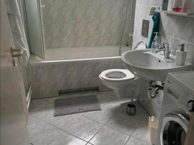 Zimmer in spandau frei stehe zu Verfügung