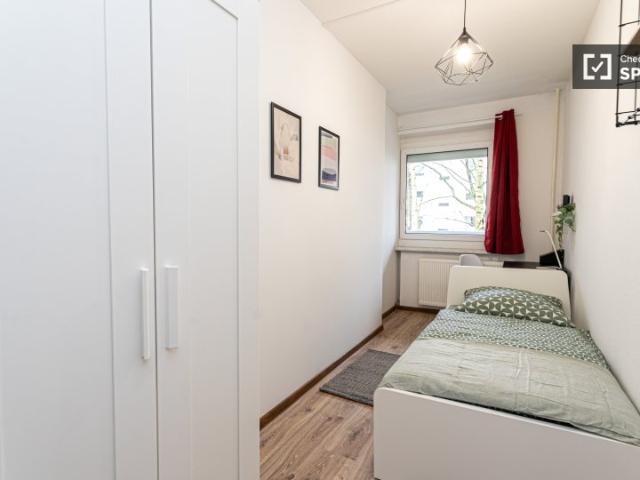 Zimmer zu vermieten in einer 4 Zimmer WG in Potsdam
