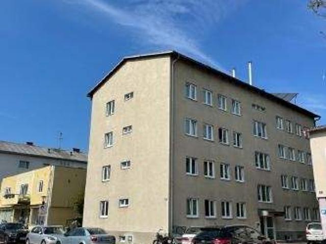Zinshaus mit 16 Wohnungen voll vermietet
