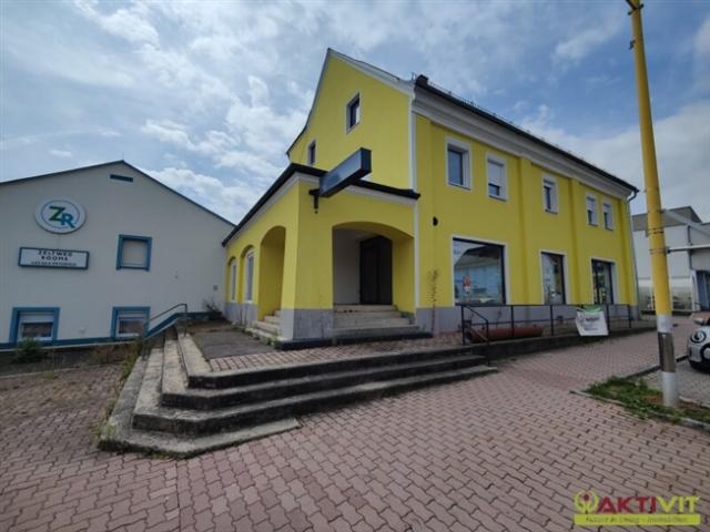 Zinshaus mit 4 Wohneinheiten und Gewerbeflächen – Umbau fast abgeschlossen