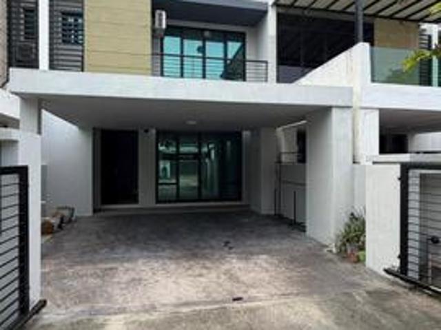 Zircona Alam Impian 3 Storey Linked House for Rent direct owner