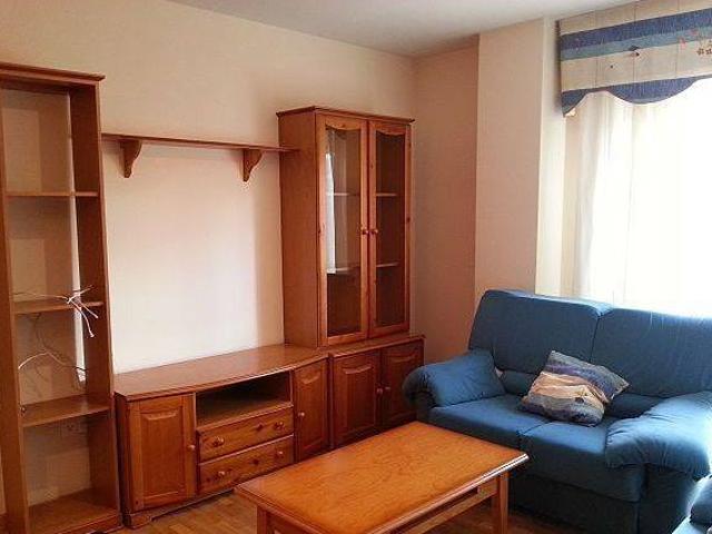 Zona Marianistas Piso de 3 dormitorios seminuevo amueblado