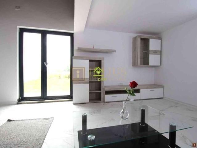 Zona Metro 2, 3 camere, prima inchiriere, pet friendly