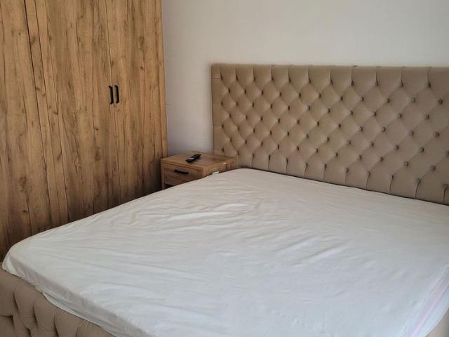 Zona ANL Parc inchiriez apartament 2 dormitoare