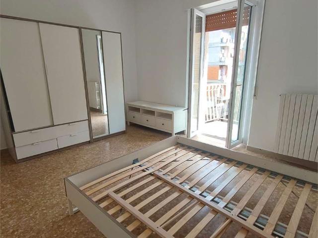 ZONA ARCHI APPARTAMENTO CON BALCONI