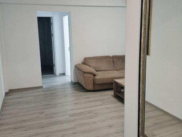 Zona centrala Apartament nou, etaj 3 din 4, centrala cu gaz