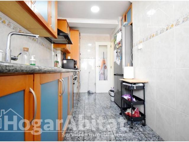 ¡ZONA CENTRO! AMPLIO Y LUMINOSO CON TERRAZA, TODO AMUEBLADO