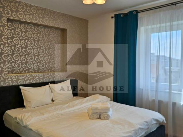 Zona CORESI Apartament cu trei camere Penthouse, locatie TOP