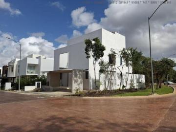 ZONA EXCLUSIVA CASA EN VENTA VIA CUMBRES CANCUN