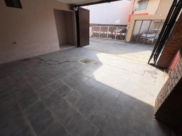 ZONA UDLA Y MADERO, EL BARREAL, CASA AMPLIA