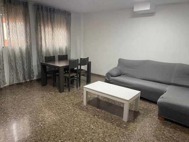 ZONA UNIVERSIDAD/ SOLO ESTUDIANTES