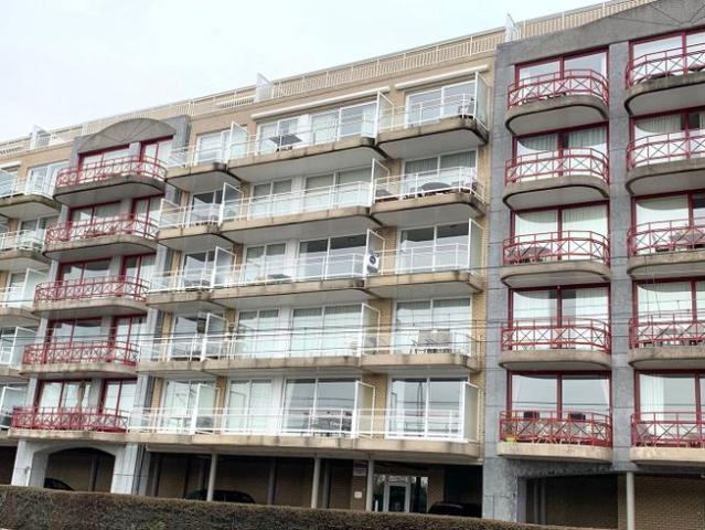 Zongericht appartement met een mooi open zicht en leuk te.
